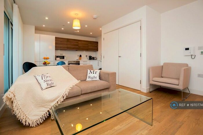 1 Bedroom Flat To Rent In Jefferson Plaza, London, E3