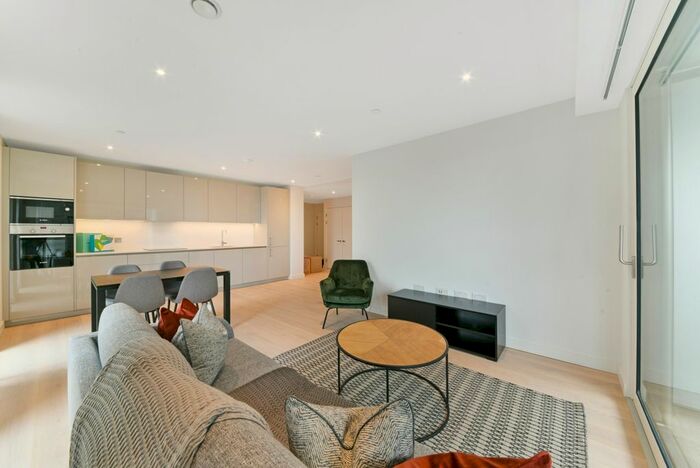 2 Bedroom Flat To Rent In Elephant Amp; Castle, Deacon Street, Elephant Amp; Castle, London, SE17