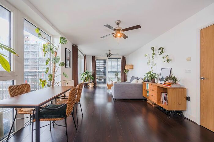 1 Bedroom Flat To Rent In Dalston Square, London, E8