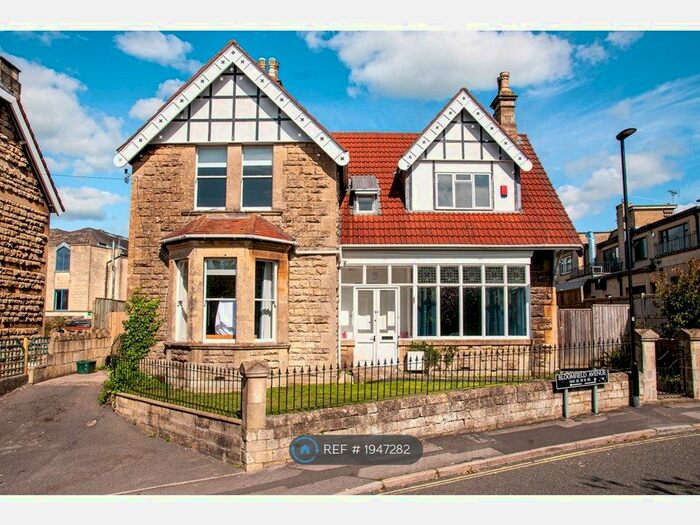 6 Bedroom Detached House To Rent In Bloomfield Avenue, Bath, BA2