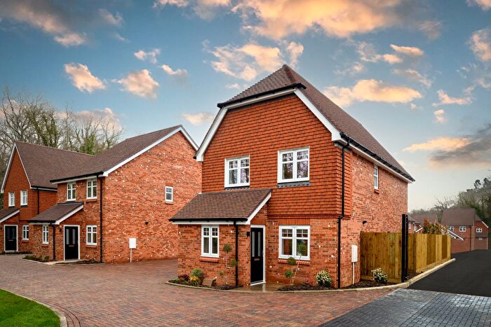 3 Bedroom Detached House To Rent In Merrifield Lane, Burgess Hill, RH15
