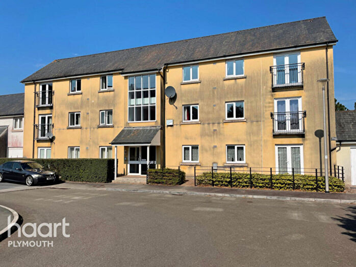 2 Bedroom Apartment For Sale In Tovey Crescent, Plymouth, PL5