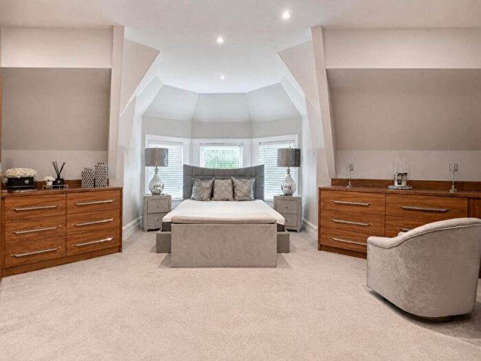 3 Bedroom Flat To Rent In Oxford Road, Southport, PR8