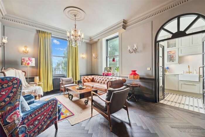 2 Bedroom Flat To Rent In Wetherby Gardens, South Kensington, SW5