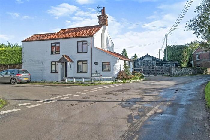 3 Bedroom Property For Sale In The Street, Sparham, Norwich, NR9
