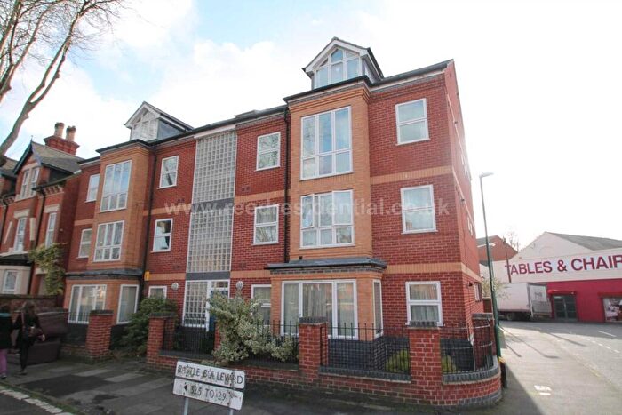 5 Bedroom Flat To Rent In Castle Boulevard, Lenton, Nottingham, NG7