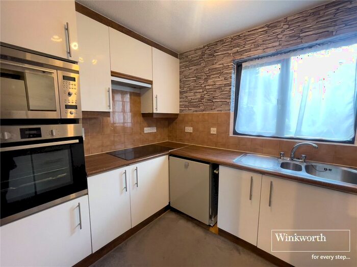 3 Bedroom End Of Terrace House To Rent In Talman Grove, Stanmore, Middlesex, HA7