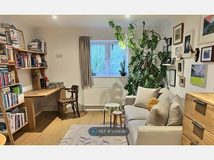 1 Bedroom Flat To Rent In Mayfield Road, London N8