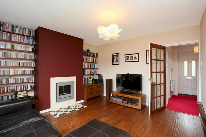 2 Bedroom Maisonette To Rent In Silverdale, Sydenham, London, SE26
