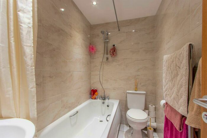 1 Bedroom Private Hall To Rent In Colum Road, Cathays, CF10