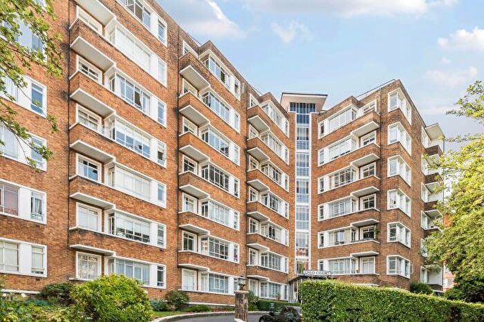 1 Bedroom Apartment For Sale In Prince Albert Road, London, NW8