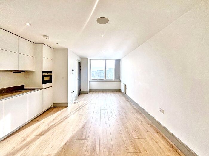 Studio To Rent In Mercantile House, Uxbridge, Greater London, UB8