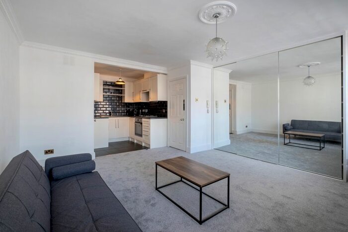 1 Bedroom Flat To Rent In Lindsay Square, London, SW1V