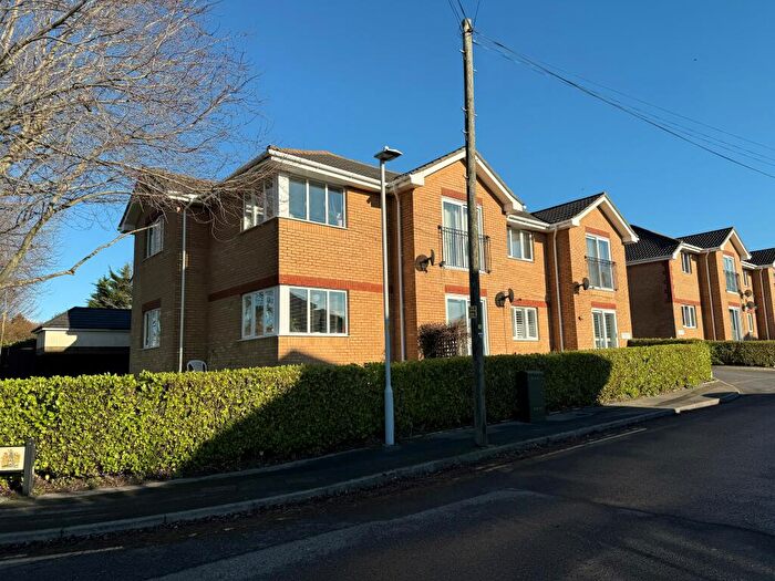 2 Bedroom Property To Rent In Flat Dahlia Court, Cobbs Lane, BH15