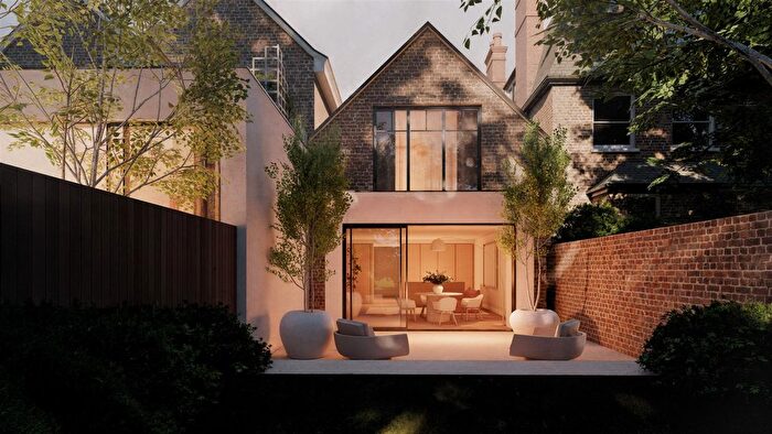 3 Bedroom Semi-detached House For Sale In Barrowgate Road, London, W4
