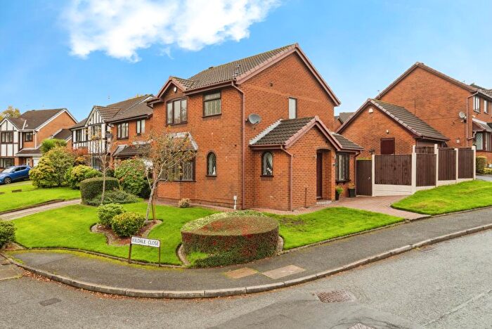 3 Bedroom Detached House For Sale In Baysdale Avenue, Bolton, Greater Manchester, BL3