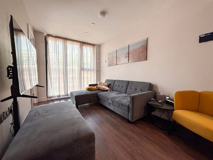 1 Bedroom Flat To Rent In Aquitania, Triskelion Way, Liverpool, L3