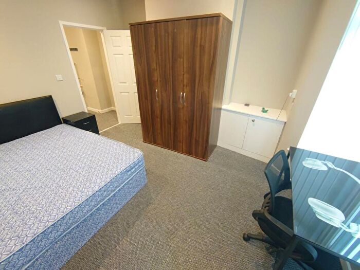 4 Bedroom Terraced House To Rent In Cotswold Street, Liverpool, L7