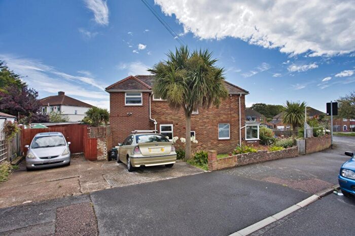 1 Bedroom Flat For Sale In Warren Way, Folkestone, Kent, CT19