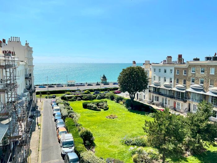 3 Bedroom Apartment To Rent In Marine Square, Brighton, BN2