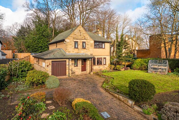 3 Bedroom Detached House For Sale In Grosvenor Park, Chapel Allerton, Leeds, LS7