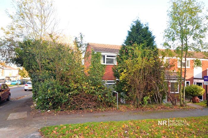 3 Bedroom End Terrace House For Sale In Angus Close, Chessington, Surrey., KT9