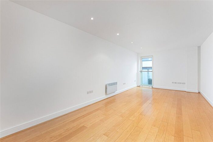 1 Bedroom Flat For Sale In Meridian Court, East Lane, London, SE16