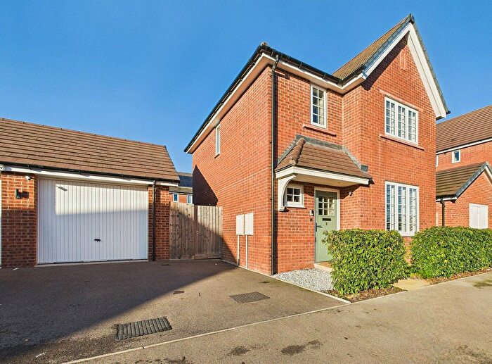 3 Bedroom Detached House For Sale In Wrendale Drive, Worcester, Worcestershire, WR2