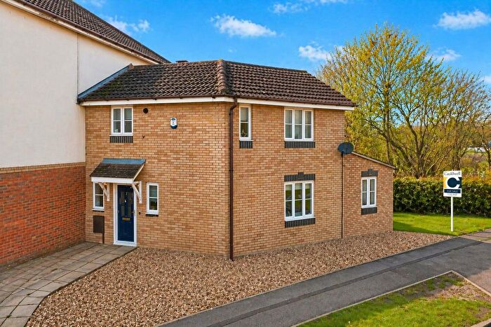 4 Bedroom End Of Terrace House For Sale In Flaxley Gate, Monkston, Milton Keynes, MK10