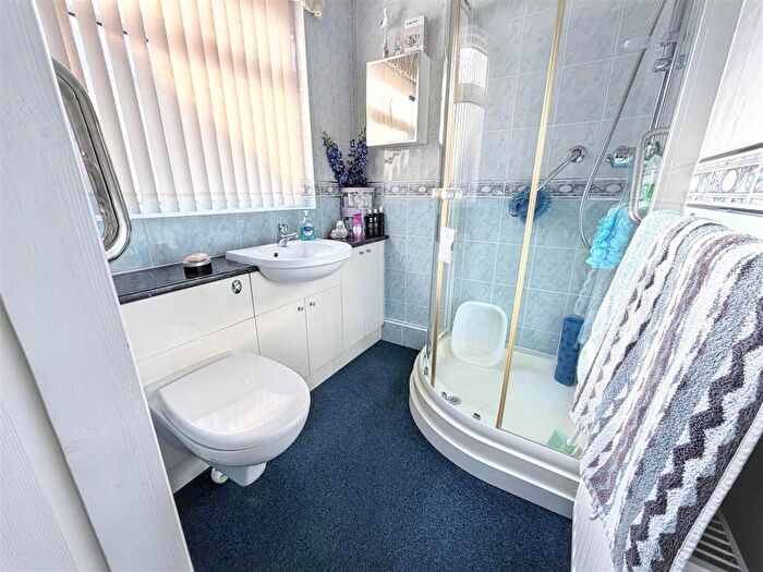 2 Bedroom Semi-Detached Bungalow For Sale In Linford Avenue, Newport Pagnell, MK16