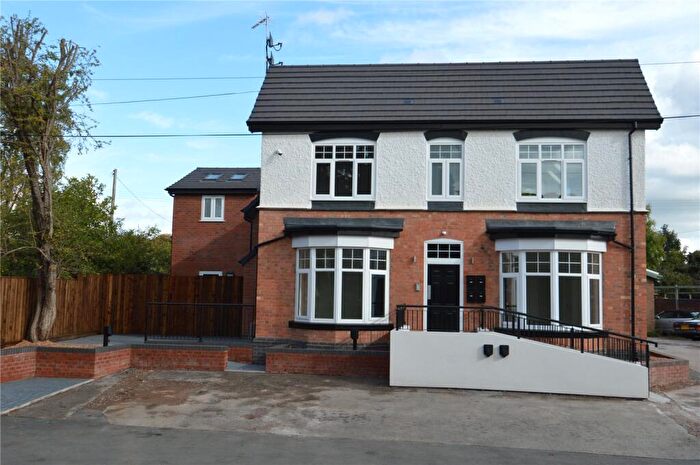 2 Bedroom Apartment To Rent In Birmingham Road, Alvechurch, Birmingham, Worcestershire, B48