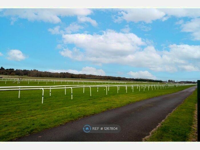 2 Bedroom Flat To Rent In April Seventh 63 Home Straight, Newbury RG14