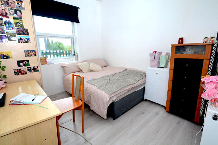 4 Bedroom Terraced House To Rent In Bed Standish Road, Fallowfield, Manchester, M14