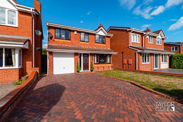 4 Bedroom Detached House For Sale In Lindisfarne, Glascote, Tamworth, B77