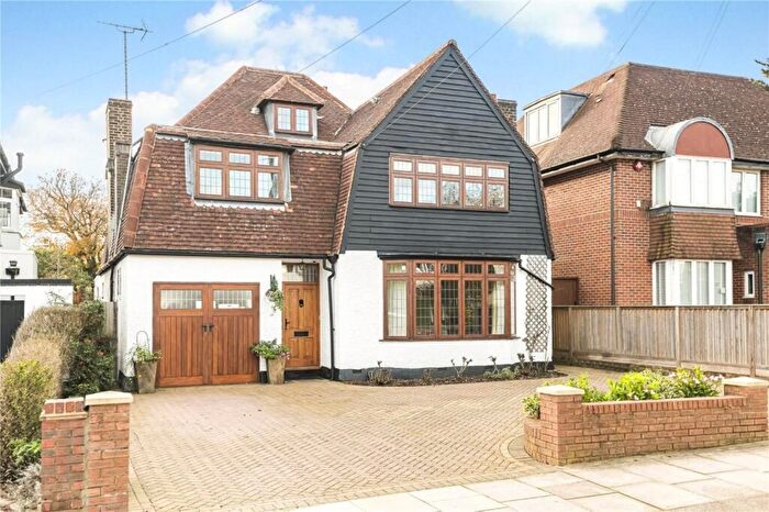 5 Bedroom Detached House For Sale In Uphill Road, London, NW7