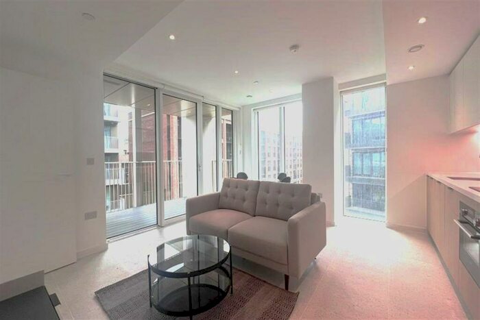 1 Bedroom Apartment To Rent In Bouchon Point, Whitechapel, Cendal Crescent, London, E1