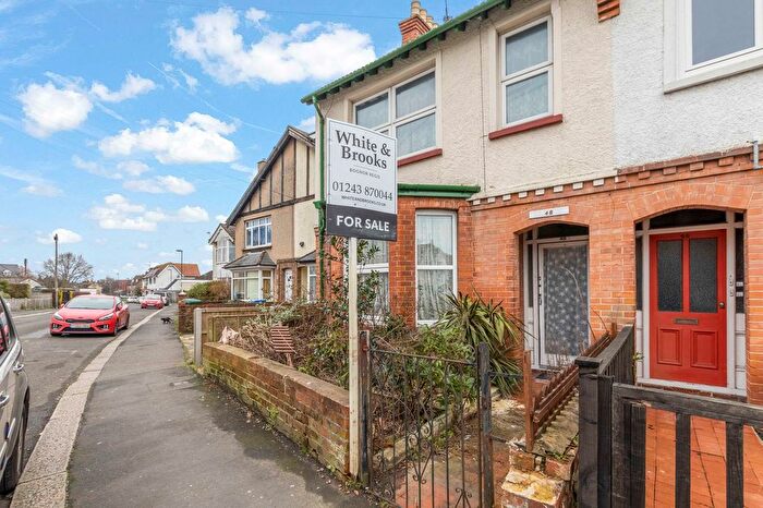 4 Bedroom Semi Detached House For Sale In Gordon Avenue, Bognor Regis, PO22