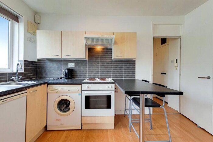 Apartment To Rent In Longley House, Tufnell Park Road, London, N19