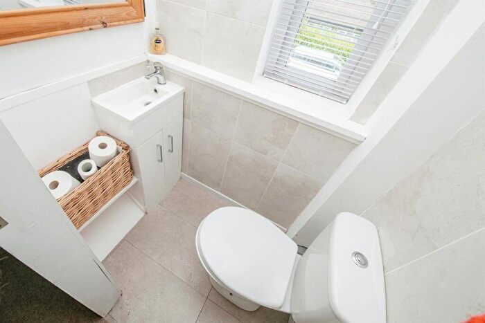 3 Bedroom Semi-Detached House For Sale In Whitton Church Lane, Ipswich, IP1
