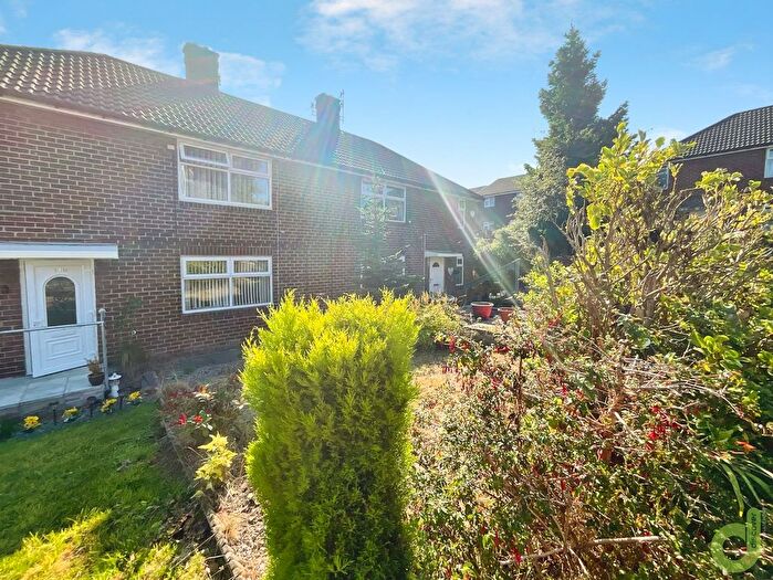 1 Bedroom Flat To Rent In Woodbank Avenue, Darwen, BB3
