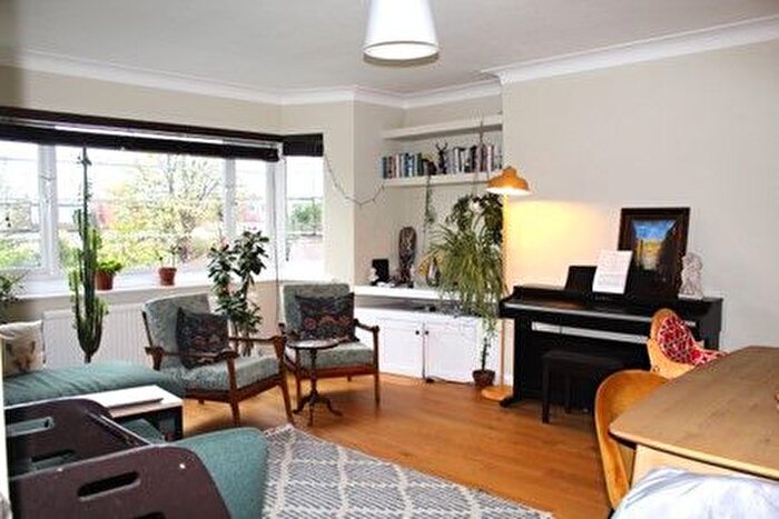 2 Bedroom Terraced House To Rent In Deanhill Court, Upper Richmond Road West, London, SW14