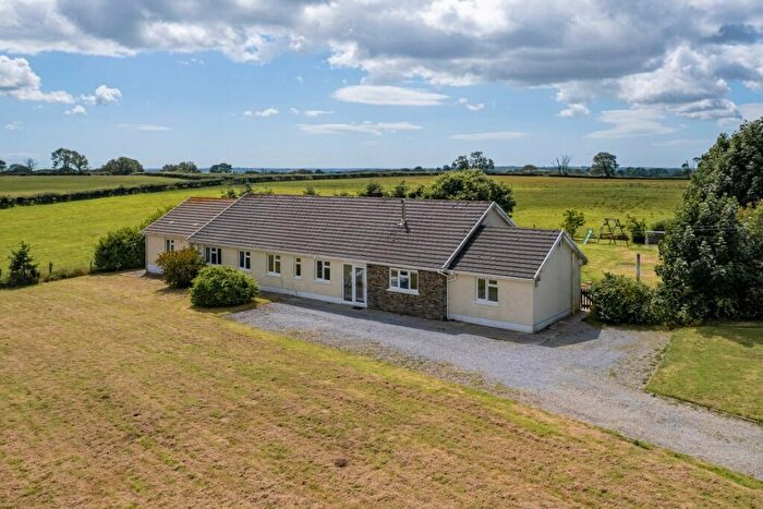 6 Bedroom Smallholding For Sale In Yerbeston, Kilgetty, SA68