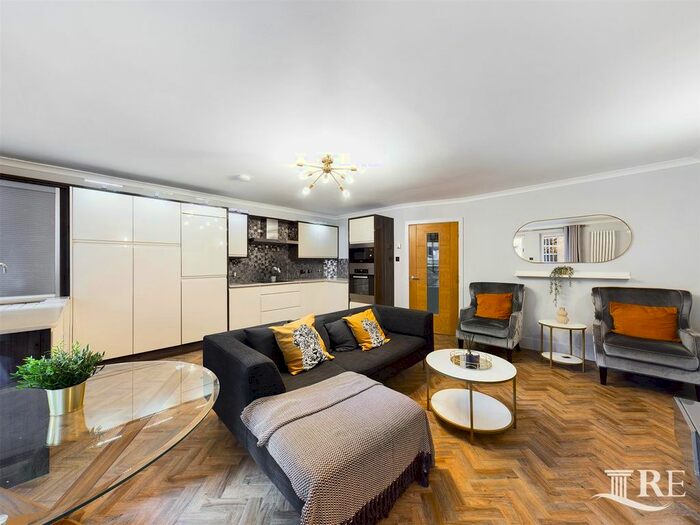 2 Bedroom Flat To Rent In Charter Court, A Harcourt Street, London, W1H