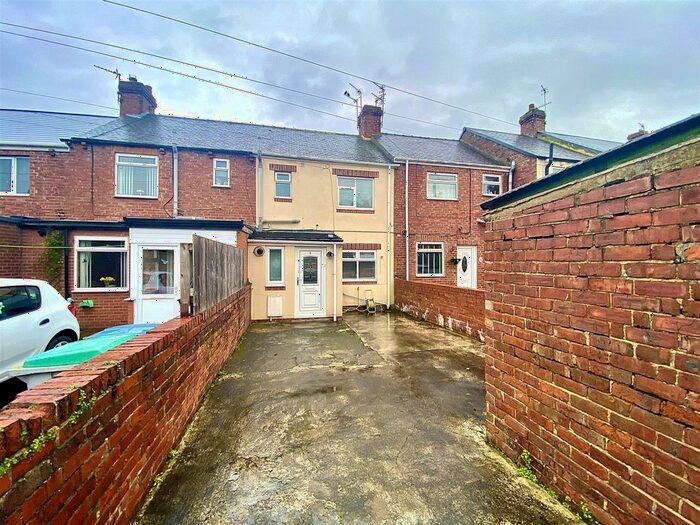 3 Bedroom Terraced House To Rent In Thomas Street, Langley Park, County Durham, DH7
