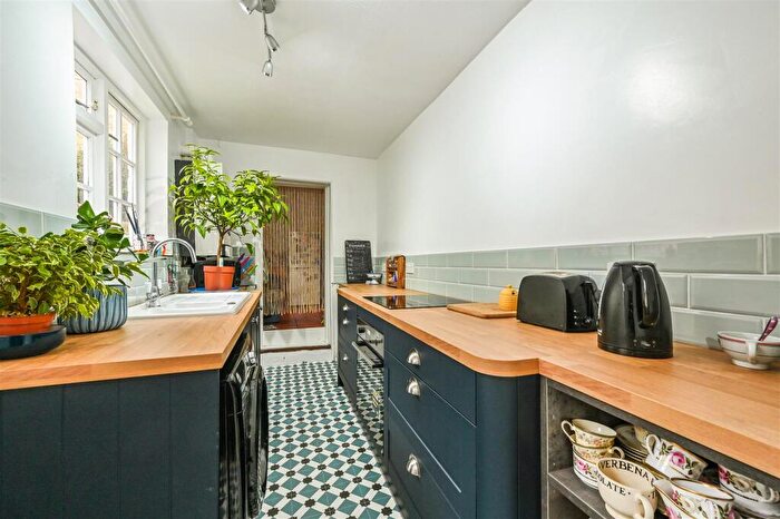 2 Bedroom Terraced House For Sale In Orchard Place, Arundel, BN18
