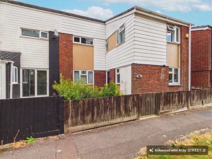 3 Bedroom End Of Terrace House For Sale In Lundy Close, Basingstoke, RG24