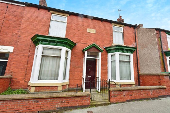 2 Bedroom End Of Terrace House For Sale In Malton Street, Sheffield, South Yorkshire, S4