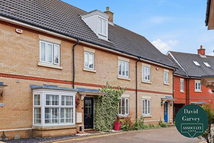 3 Bedroom Terraced House For Sale In Lockwell Road, Dagenham, RM10