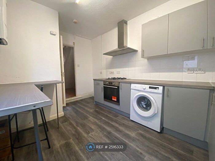 3 Bedroom Terraced House To Rent In Greenbank Road, Greenbank, Bristol, BS5