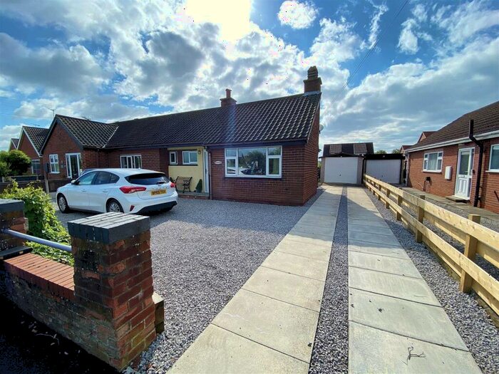 2 Bedroom Semi-Detached Bungalow To Rent In Meadowside, East Cowick, DN14